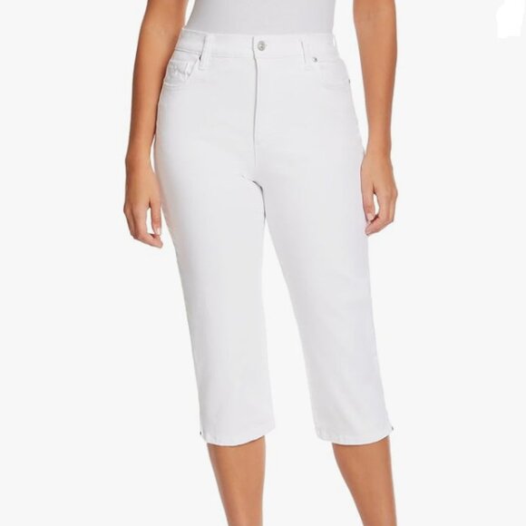 Gloria Vanderbilt Pants - NWT Gloria Vanderbilt Amanda Heritage Fit Capri Jeans stretch